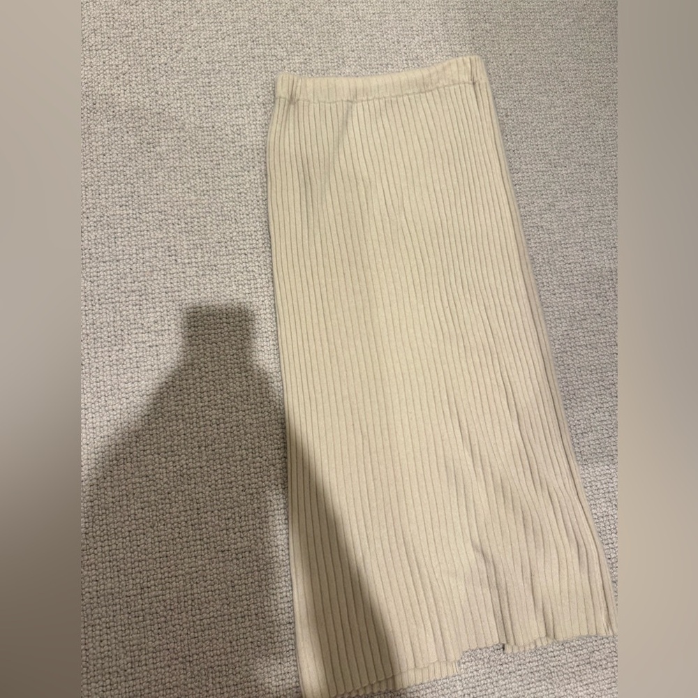 Ribbed Knit Cream Skirt